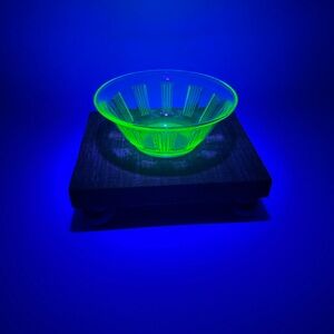 Vintage Green Uranium Glass Small Fruit Dessert Bowls Set of 2